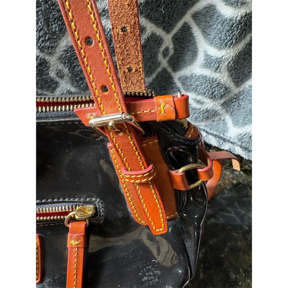Dooney & Bourke Nina Shoulder Bag Purse Womens Small Black Red Lining - Picture 3 of 10